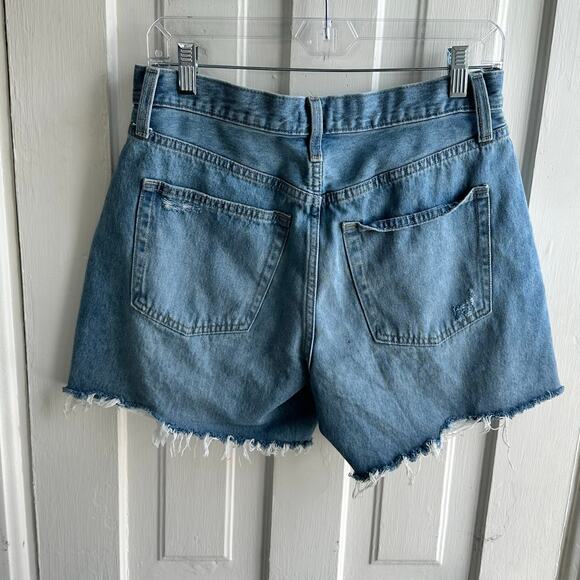Uniqlo Denim Cut-off Jean Shorts - Picture 5 of 7